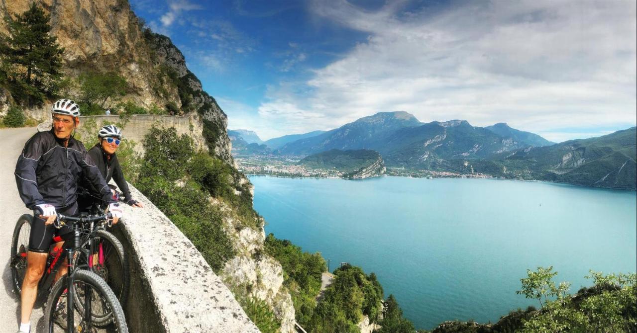 Attic Suite Palme Riva del Garda Exterior photo