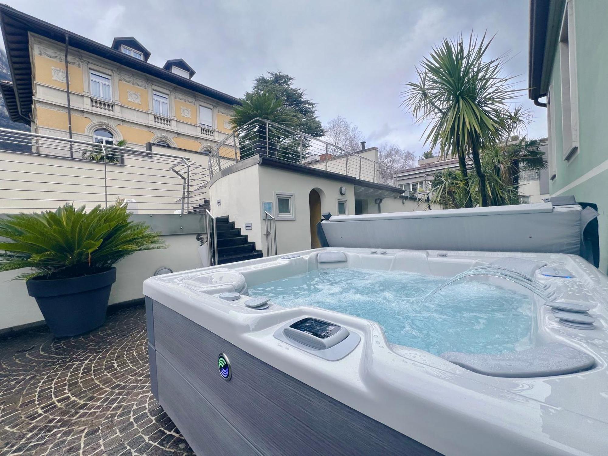 Attic Suite Palme Riva del Garda Exterior photo
